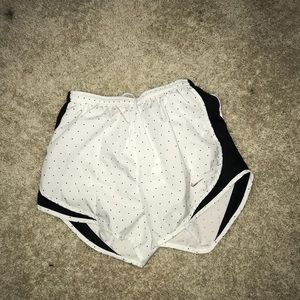 White nike shorts